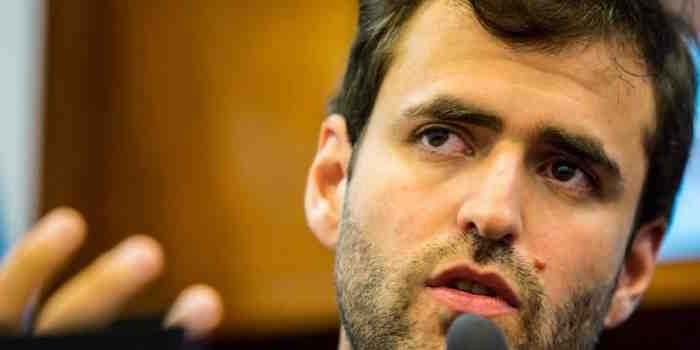 Polémica en Avancemos: Graban a Estrada pidiendo retornos y a Zapata extorsionando