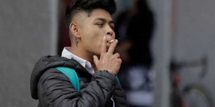 México endurece sus leyes antitabaco con la prohibición total de fumar en lugares públicos