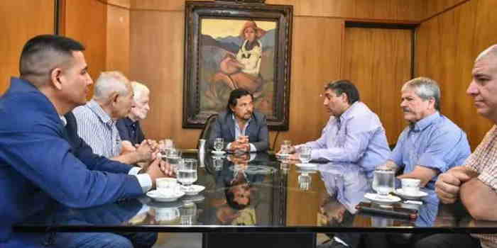 El Gobernador y los Intendentes del departamento San Martín analizaron el plan de obras para la región