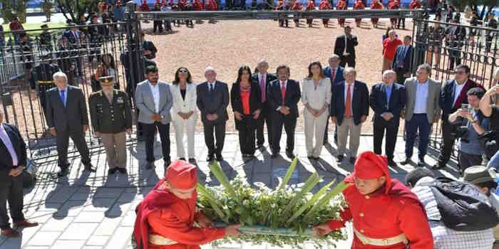 El gobernador Sáenz presidió los actos por el 210° aniversario de la Batalla de Salta 