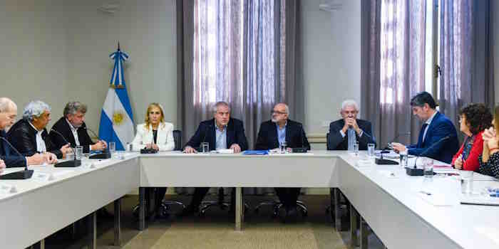 Paritaria Nacional Docente: Se acordó un aumento del 26,92%, el salario inicial llagará a $165 mil