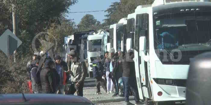 Duro reclamo de trabajadores de San Antonio de los Cobres: “No cobramos del Estado, vivimos del día a día”