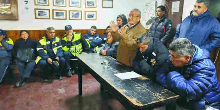 Por incumplimiento de la municipalidad, el lunes, municipales inician paro