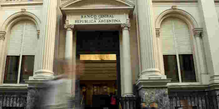 Argentina quedó como el país con la tasa de interés más alta del mundo
