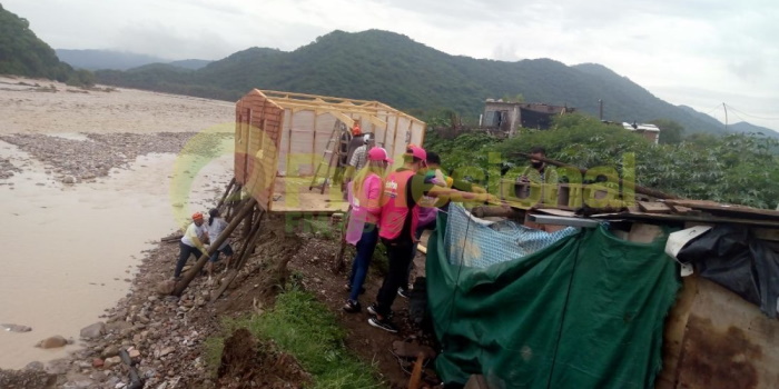 A más de un año, las ocho familias inundadas esperan ser relocalizadas