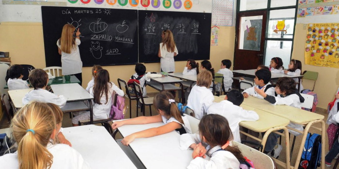 Extensión horaria: Salta pagaría por mes cerca de $24 mil a cada docente