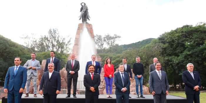 La mayoría de los gobernadores del norte evalúa desdoblar las elecciones ejecutivas