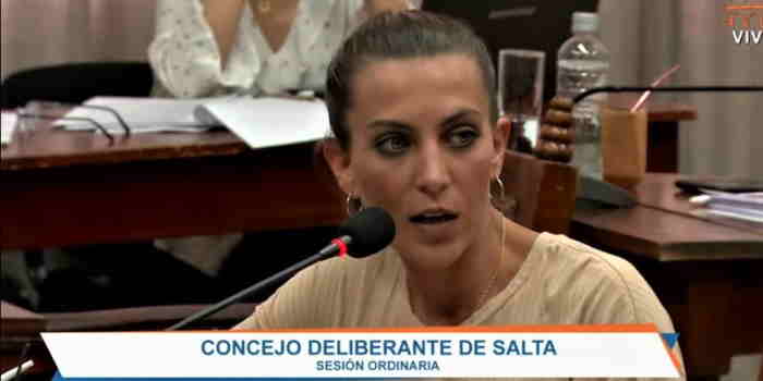 Funcionarios municipales deberán pagar multa por no responder 