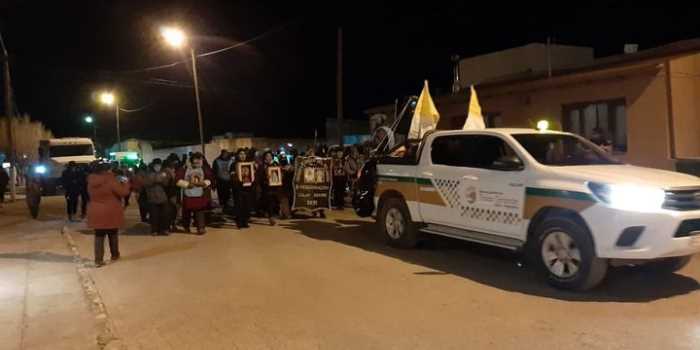 Caminarán 380 km atravesando salares, desiertos y montañas hasta llegar a la Catedral