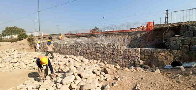 La obra de recuperación integral del puente de Avda. Tavella presenta un avance del 35%