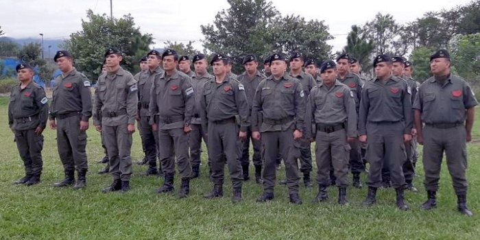 Envían gendarmes desde Córdoba para reforzar la frontera en Salvador Mazza