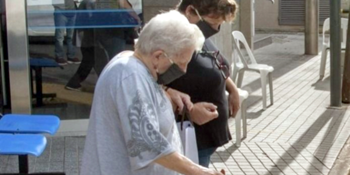 BANCOS: sin atención por ventanilla y con turno previo