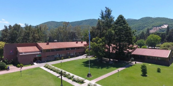 Las clases presenciales en la Católica volverían en agosto