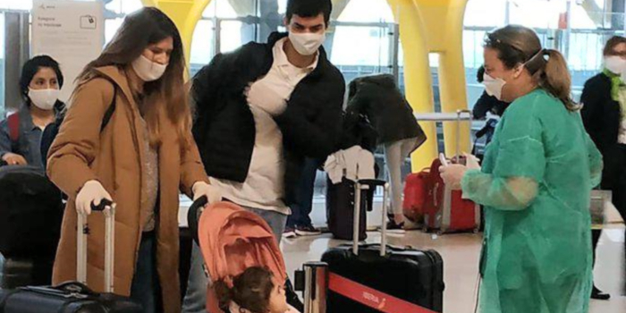 Urtubey y Macedo vuelven desde Madrid