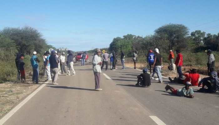 Familias wichis volvieron a cortar la ruta provincial 54