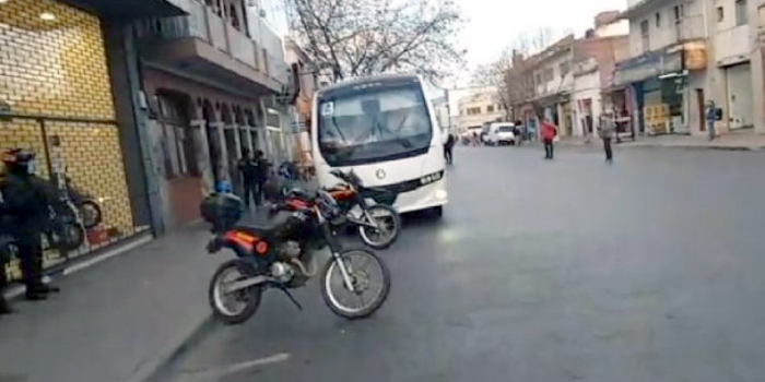 Llegaron a Salta los 36 mineros de la Puna