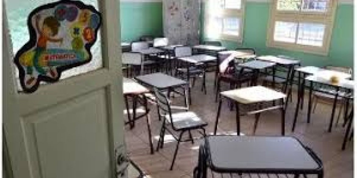 Gremios docentes piden ser incorporados al COE