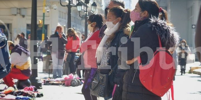 Con el regreso a la circulación según la terminación del DNI, el centro de Salta se vio con mucha menos gente