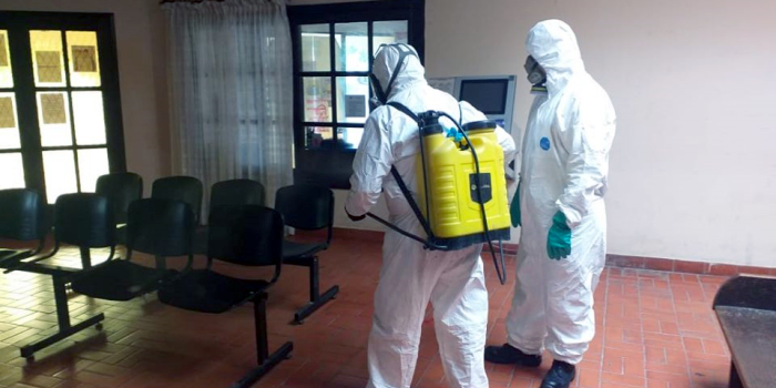 Desinfectacción espacios públicos de Campo Quijano y La Silleta