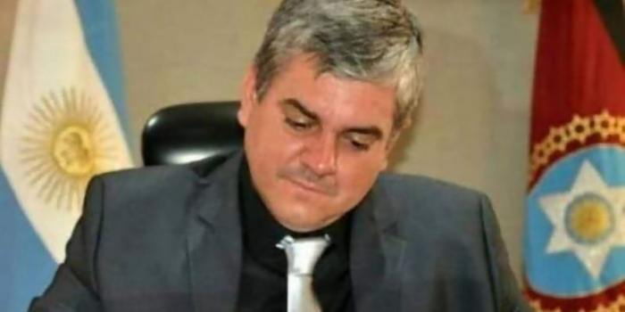 Hondo bajo fondo: Rosario se subleva