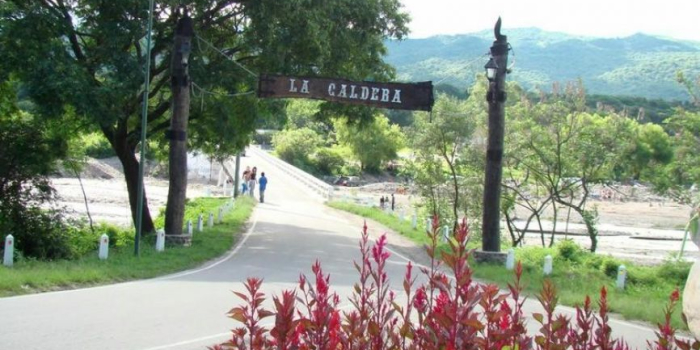 La Caldera tuvo que pedir un adelanto