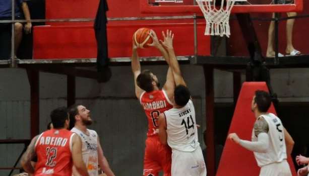 Dura caída de Salta Basket de visitante
