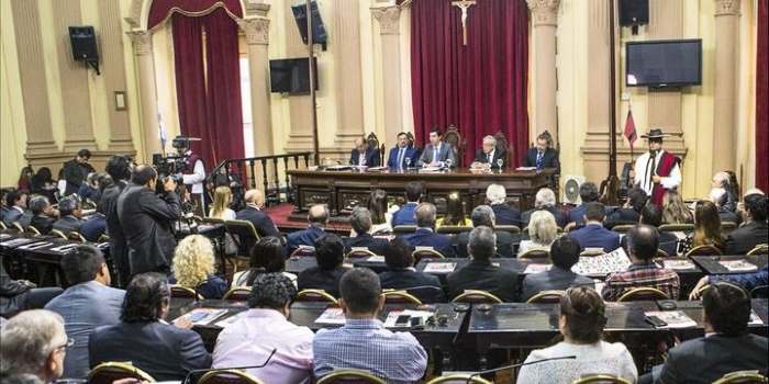 Ley que prorrogará el Presupuesto 2019 con media sanción