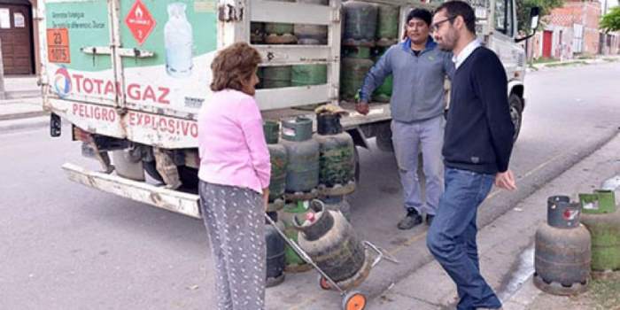 Salta consume alrededor de cien mil garrafas sociales al mes.