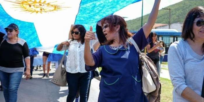 Docentes privados irán al paro nacional del 30 de abril 