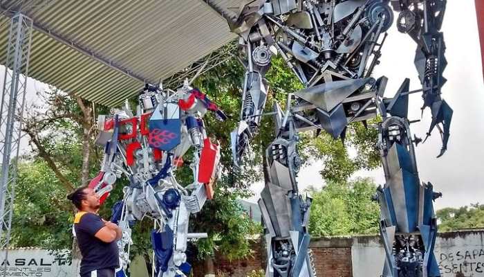 Recicló chatarra y diseñó transformers